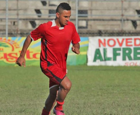 Real Sociedad acusa al Real España de 'sonsacar' a Tobías