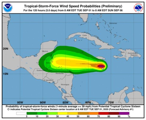 Onda tropical amenaza con convertirse en tormenta en costas de Honduras