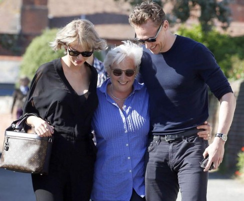 Madre de Tom está encantada con Taylor Swift