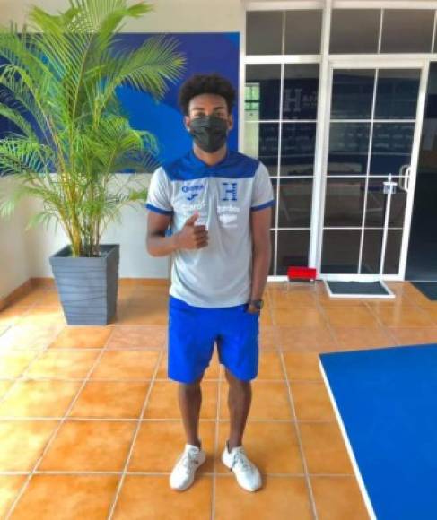 Joseph Rosales: El mediocampista de la Sub-23 de Honduras tiene opciones de marcharse a la MLS, además sus agentes manejan otra posibilidad de ir al fútbol peruano. Actualmente milita en el Club Atlético Independiente de Panamá.<br/>