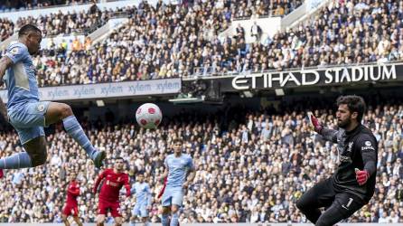 Manchester City y Liverpool protagonizaron un enorme partido. Foto EFE.