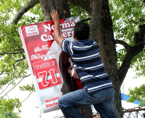 Retiran propaganda política de San Pedro Sula