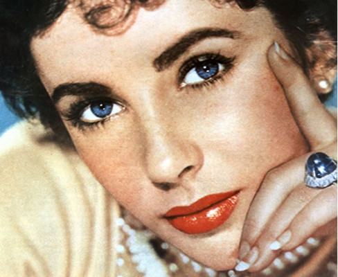 Muere Elizabeth Taylor, la belleza de los ojos violeta