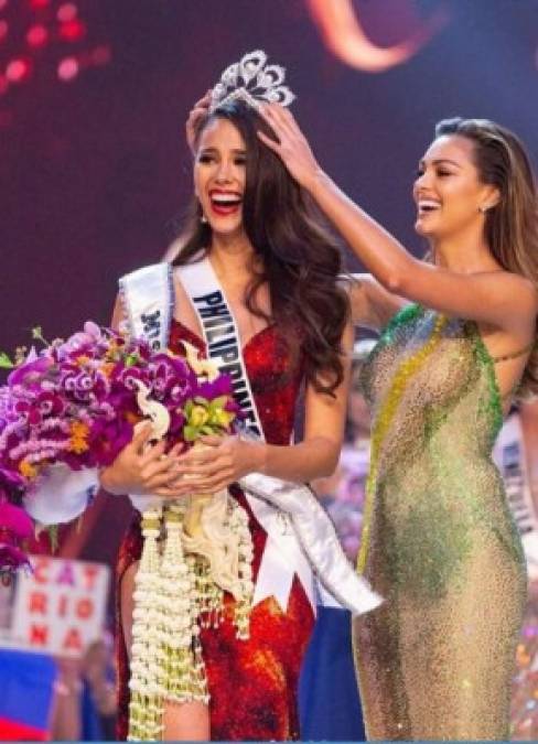 La filipina de 24 años ganó el Miss Universo 2018, y su pareja la acompañó durante el certamen de belleza.