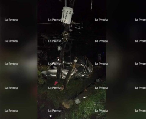 Tres muertos y cuatro heridos deja aparatoso accidente en Omoa