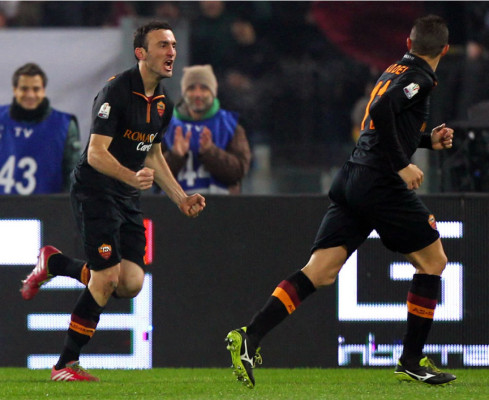 Udinese elimina al Inter y la Roma se cruzará con la Juventus en cuartos