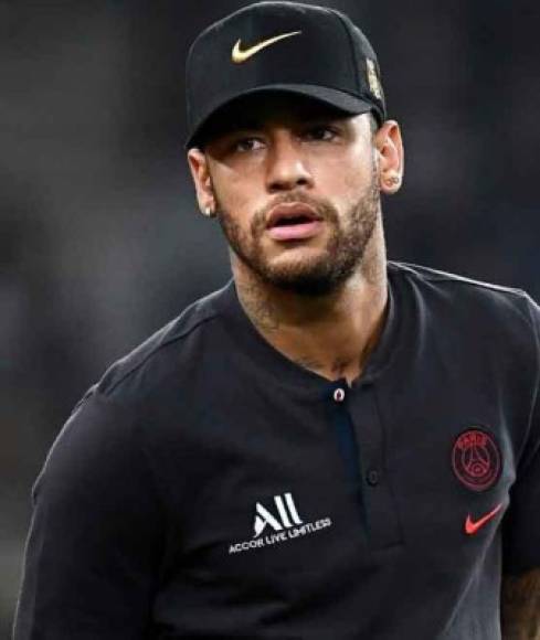 Neymar: Según SPORT, el Paris Saint-Germain está tan desesperado por deshacerse de Ney que lo habría ofrecido al Manchester United, pero los ingleses lo habrían rechazado.