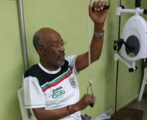 Nicolás Suazo disfrutó del último triunfo de su querido Marathón