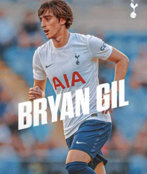 Bryan Gil: El joven centrocampista español fue anunciado como nuevo fichaje del Tottenham, llega procedente del Sevilla. Ambos clubes hicieron un trueque ya que Lamela pasó al conjunto andaluz. Foto Twitter Tottenham.