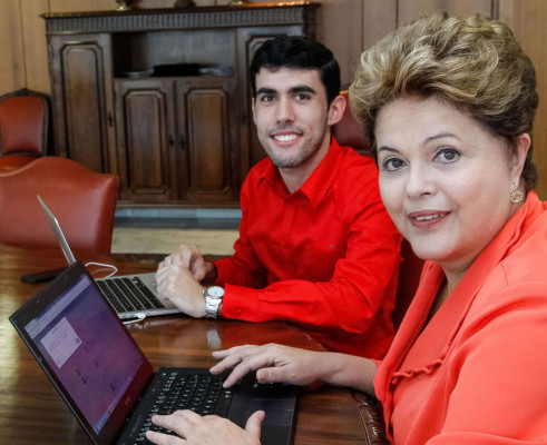 Dilma Rouseeff retoma su cuenta en Twitter