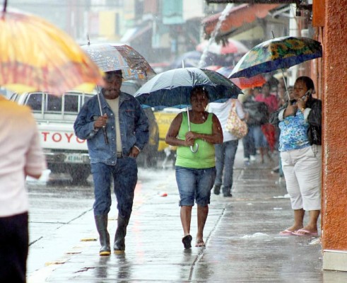 Pronostican más lluvias y bajas temperaturas