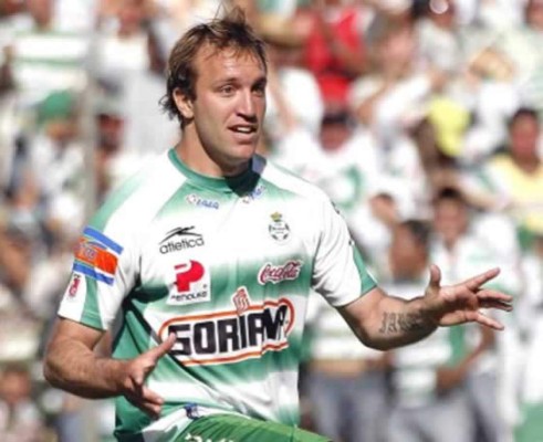 Borgetti critica convocatoria de naturalizados