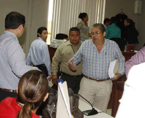 En juicio exdirector de la regional de Fenafuth