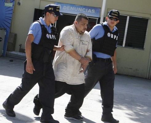 Juez manda de nuevo al centro penal a vinculado en masacre de Choloma