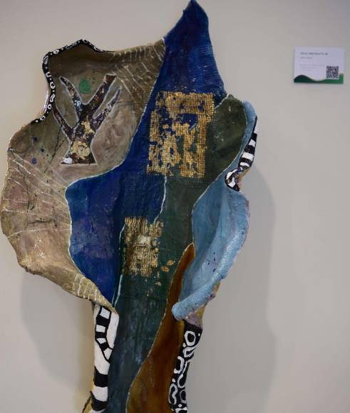 “Hoja abstracta” de Doris Mejía