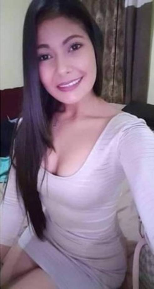 La chica labora como modelo y además estudia la carrera de ingeniería industrial.