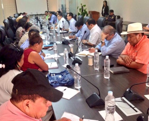 Centrales obreras participan ahora en el Diálogo Nacional