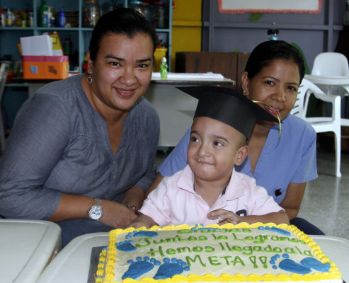 Santiago, un ejemplo de amor y dedicación de la Teletón en Honduras