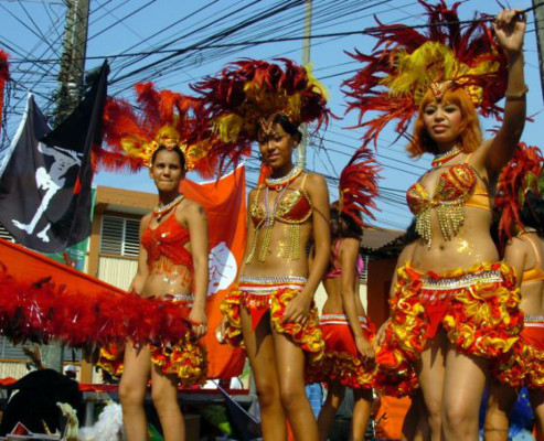 Derroche de alegría en carnaval de La Ceiba