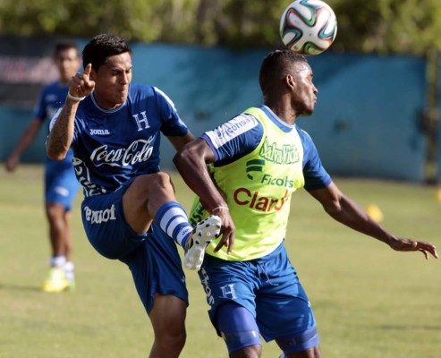 Honduras va afinándose y Costly anda con la pólvora encendida