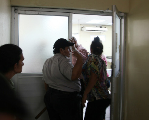 Tirotean a joven en centro de Pinalejo, Santa Bárbara