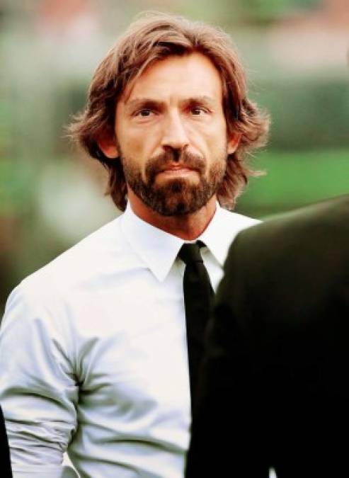 Andrea Pirlo suena como entrenador del filial de la Juventus. Mauro Zironelli, entrenador del equipo B, finaliza contrato y parece ser que no continuará. En este contexto ha comenzado a sonar con fuerza el nombre de Pirlo como candidato con más opciones para hacerse cargo del equipo sub 23. El mítico jugador de la Juve se retiró del fútbol en activo en 2017.