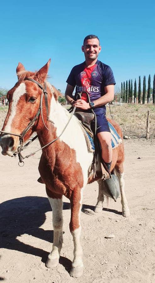 Omar siempre fue un hombre pegado a la cosecha, pues su familia tenía un rancho; de allí viene su famoso apodo.