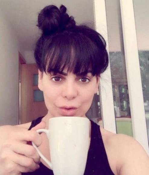 La actriz también comparte fotos sin maquillaje en su instagram.