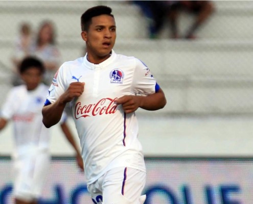 Michael Chrinos regresa lesionado de la selección Sub 20