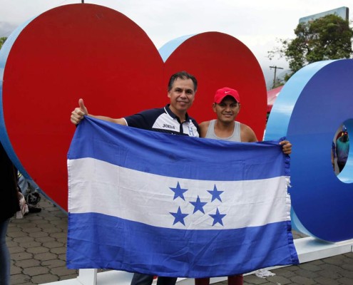 La Selección de Honduras se deja querer por la afición en el H-Fest