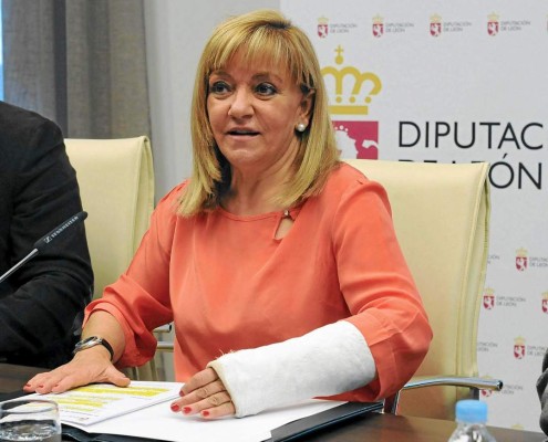 Mujer mata a tiros a presidenta del PP en España