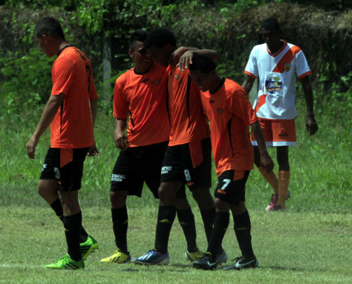 Yoro a un paso de la octagonal y Atlético Choloma sigue intratable