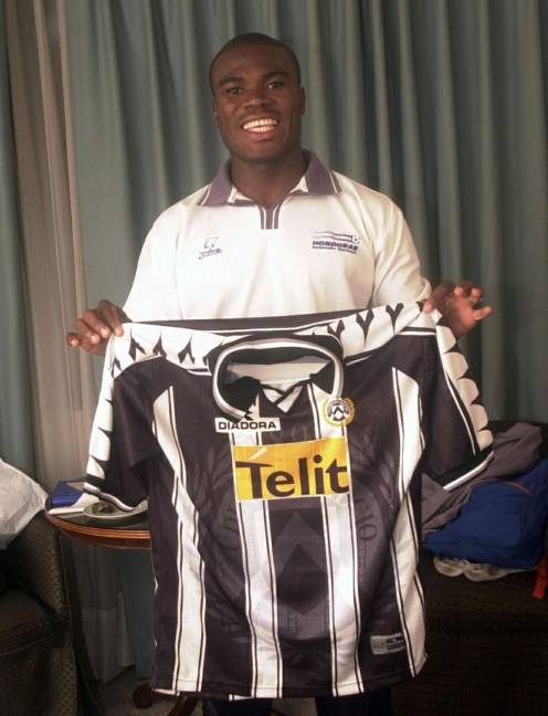 Samuel Caballero en su llegada al Udinese de Italia. Foto: Grupo Opsa.