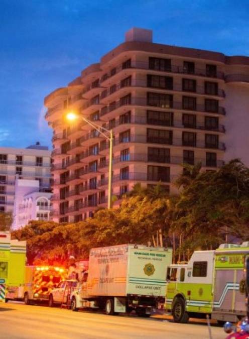No estaban claras las causas del colapso ni cuántas personas estaban dentro del edificio, habitado por una combinación de residentes e inquilinos a tiempo completo y de temporada, según la comisionada del Condado de Miami-Dade, Sally Heyman.