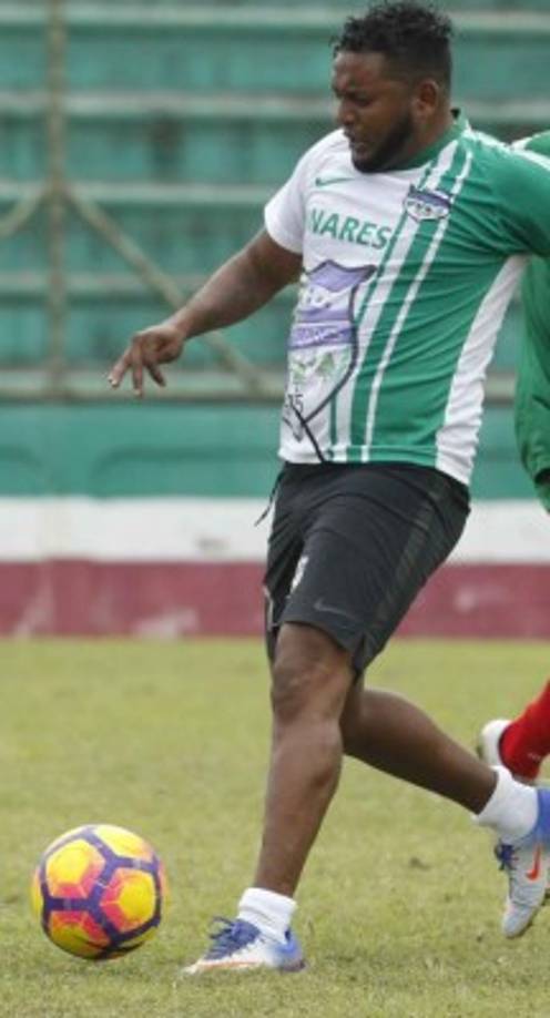 Bany Lozano : El mediocampista es nuevo jugador del Pinares. En su carrera destacan varios clubes en primera como Olimpia, Marathón y Platense.