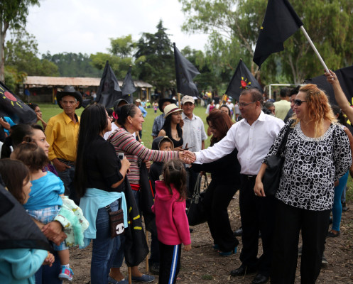 Andrés Pavón es de izquierda inspirado en la derecha