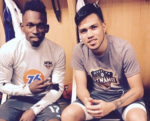 Elis y Escalante 'se contagian' con la canción de Loreley Fernández