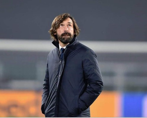 Andrea Pirlo dice no temer por su puesto tras eliminación en Champions League