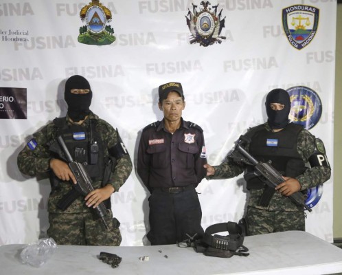 Capturan a guardia por herir a dos personas