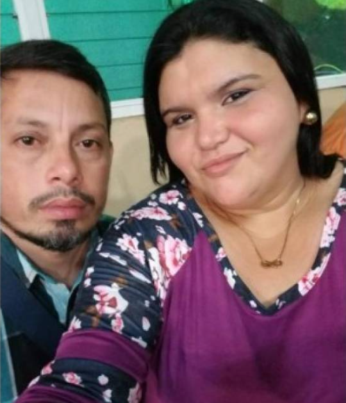 “Chunga” también detalló cómo fue su lucha con la pérdida de peso y los retos que esto conlleva. -¿Su sobrepeso le ha afectado en su ‘fama’?- R= La verdad sí, y todavía lucho con eso y no me da pena decirlo porque hay muchos complejos en mí. A veces me siento muy gordita y yo sé que está en mis manos remediarlo, pero realmente Dios me ha ayudado a aceptarme como soy y qué bueno sería poder lograr bajar de peso.