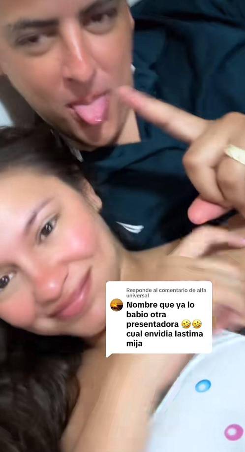 ”Nombre que ya lo babió otra presentadora, cuál envidia, lástima mija”, fue la crítica dejada a Alejandra Rubio, no vasciló y respondió contundente al mensaje con un video.