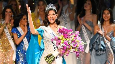 Foto de archivo de Sheynnis Palacios, Miss Universo 2023, tras ser coronada.