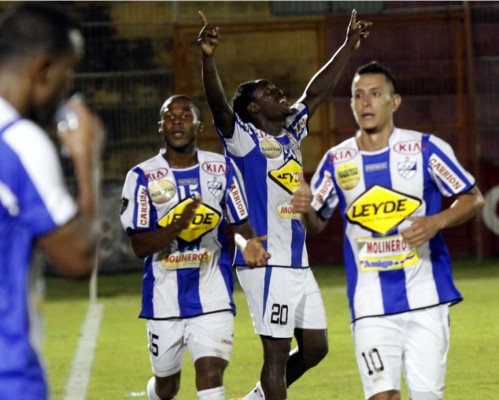 El Victoria le quita el invicto al Motagua de 'La Barbie' Vásquez