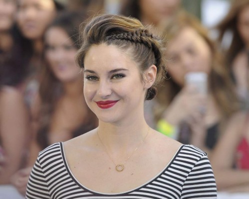 Shailene Woodley presenta a su novio