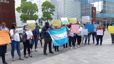 Los educadores protestando en Tegucigalpa.