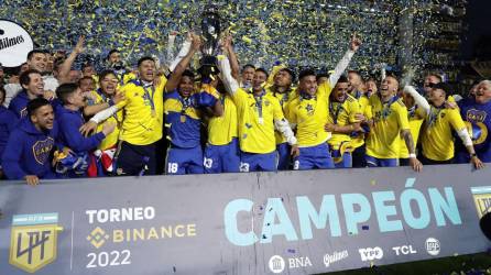 Boca Juniors se consagró campeón de la Liga Profesional-2022 del fútbol argentino al empatar 2-2 con Independiente.
