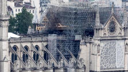 Los trabajos de consolidación en la fachada de la Catedral de Notre Dame.