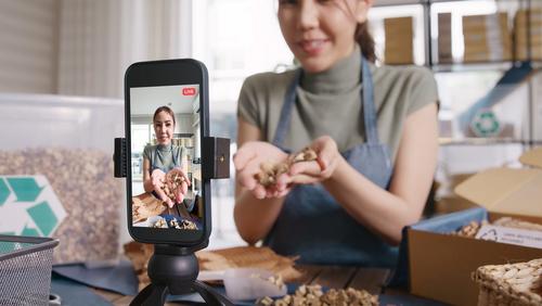 Comparte tutoriales útiles o consejos sobre temas en los que tengas experiencia.
