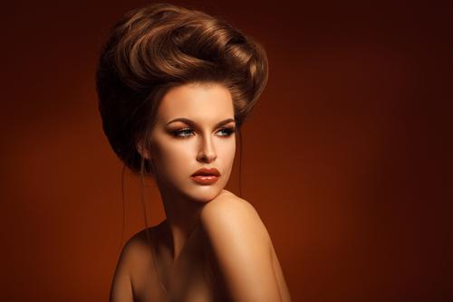 Vuelve el maquillaje de los 90 y te enseñamos cómo hacerlo