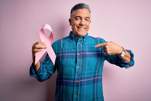 Hombres con cáncer de mama visibilizan su realidad “ignorada”